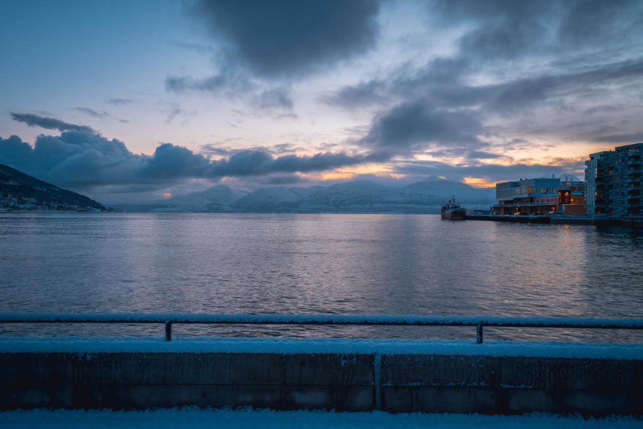 Skir 2 Bdr Corner View Apartement Tromsø Esterno foto